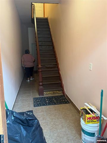 1304 Summit Avenue, Union City, NJ 07087