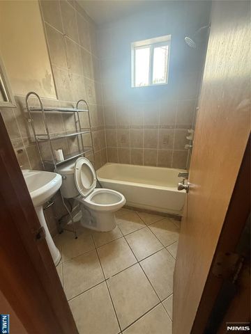 1304 Summit Avenue, Union City, NJ 07087