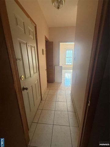 1304 Summit Avenue, Union City, NJ 07087