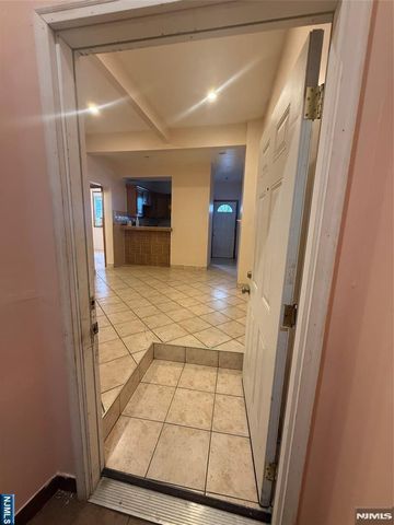 1304 Summit Avenue, Union City, NJ 07087