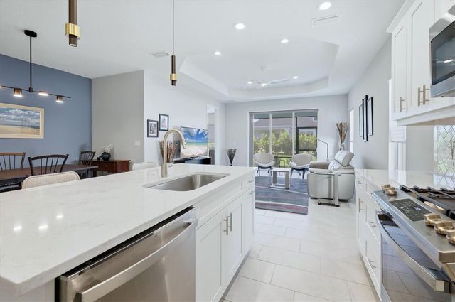 10117 SPRUCE RIVER WAY, Parrish, FL 34219