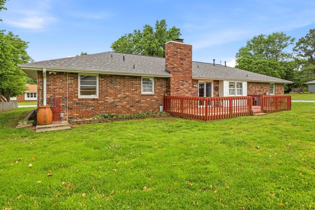 2799 W Camino Alto Street, Springfield, MO 65810