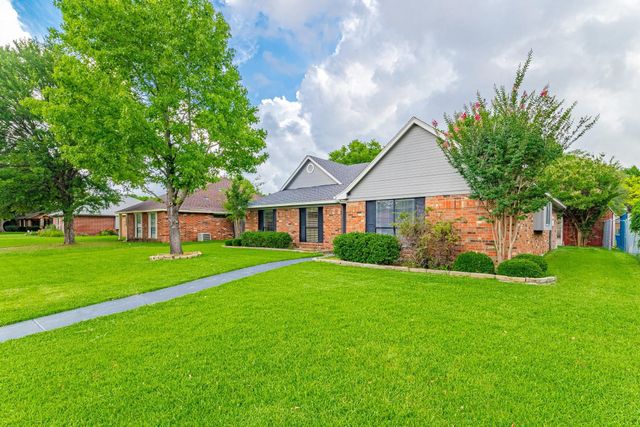 3618 Flagstone Avenue, Rowlett, TX 75088