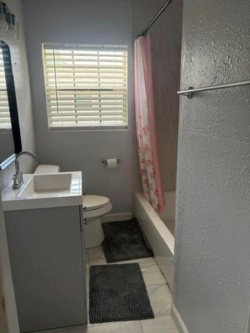 6734 Burkett Street 4, Houston, TX 77021