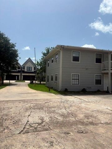 6734 Burkett Street 4, Houston, TX 77021