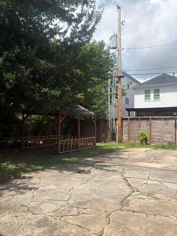 6734 Burkett Street 4, Houston, TX 77021