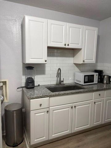 6734 Burkett Street 4, Houston, TX 77021