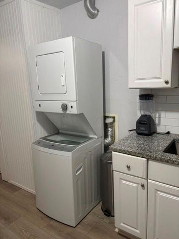 6734 Burkett Street 4, Houston, TX 77021