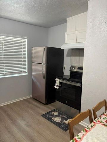 6734 Burkett Street 4, Houston, TX 77021