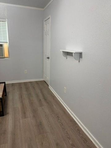 6734 Burkett Street 4, Houston, TX 77021