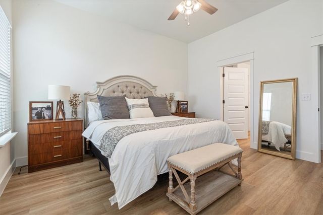908 S Canvasback Drive, Siloam Springs, AR 72761