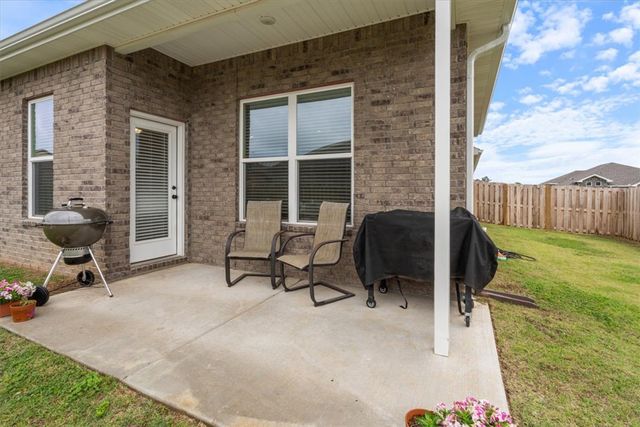 908 S Canvasback Drive, Siloam Springs, AR 72761