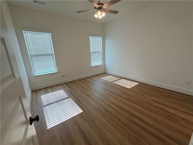 908 S Canvasback Drive, Siloam Springs, AR 72761