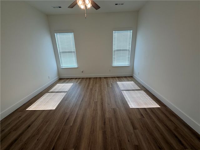 908 S Canvasback Drive, Siloam Springs, AR 72761