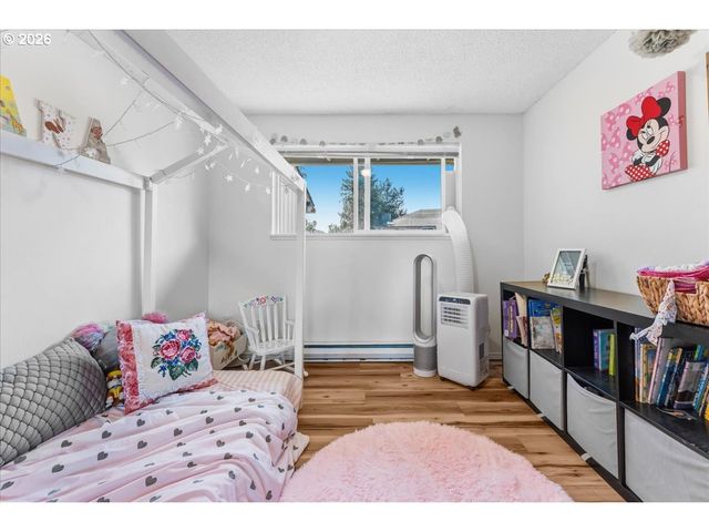 3936 Se 168TH Ave, Portland, OR 97236