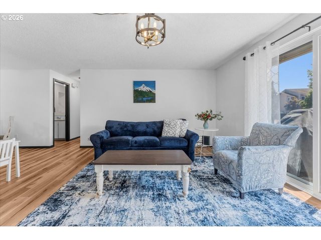 3936 Se 168TH Ave, Portland, OR 97236
