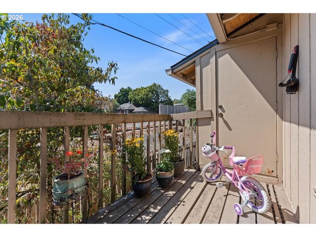 3936 Se 168TH Ave, Portland, OR 97236