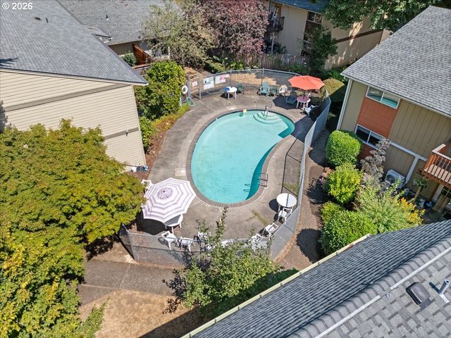 3936 Se 168TH Ave, Portland, OR 97236