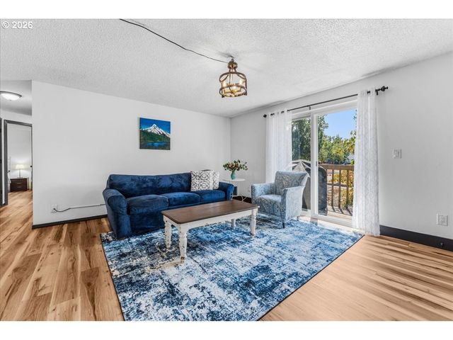 3936 Se 168TH Ave, Portland, OR 97236