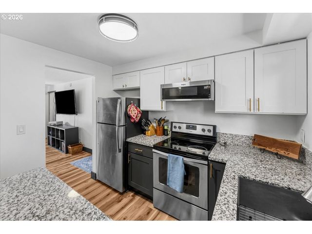 3936 Se 168TH Ave, Portland, OR 97236