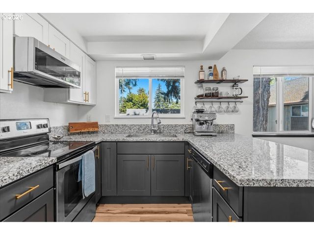 3936 Se 168TH Ave, Portland, OR 97236