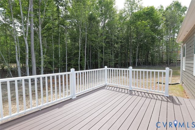 8521 Roden Dr, Hanover, VA 23111