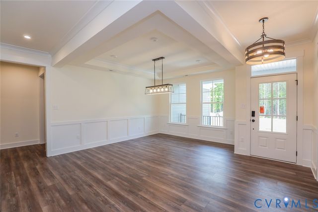 8521 Roden Dr, Hanover, VA 23111