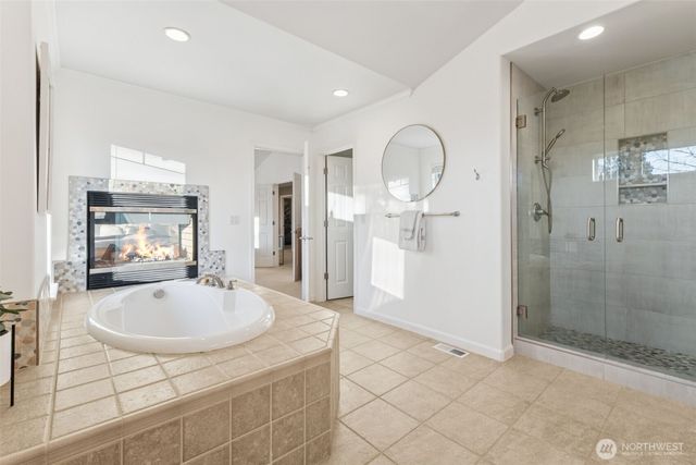 25913 SE 159 Street, Issaquah, WA 98027