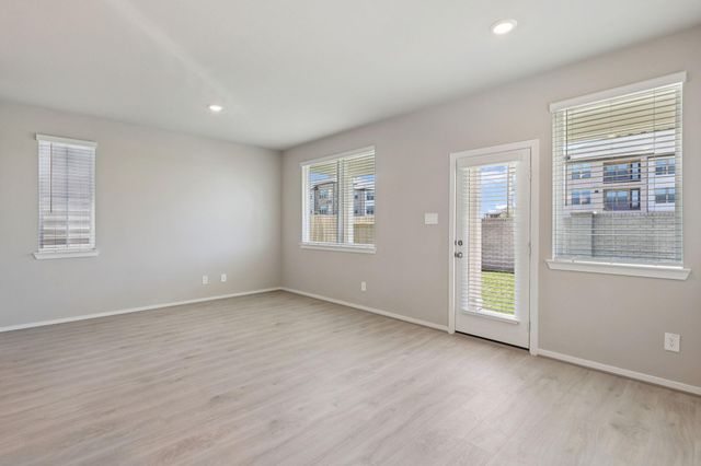 717 Sand Dollar Drive, Kemah, TX 77565