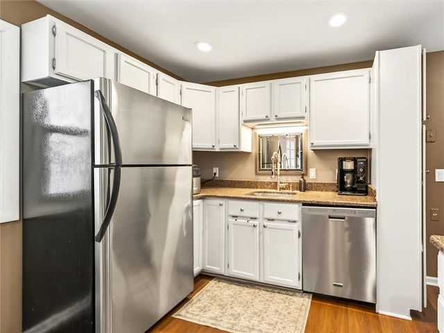 118 Courtly Circle, Greece, NY 14615