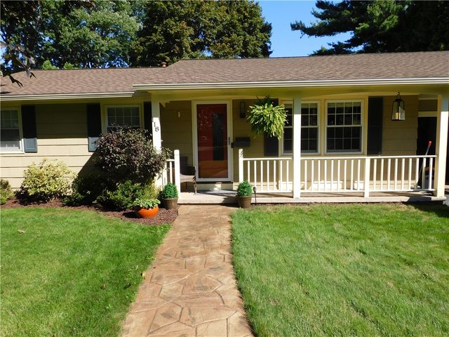 118 Courtly Circle, Greece, NY 14615