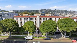 9249 Burton Way 406, Beverly Hills, CA 90210