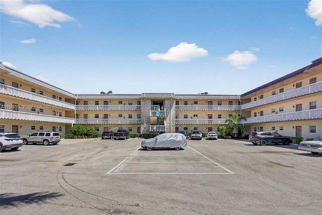 4299 NW 16th Street 202, Lauderhill, FL 33313