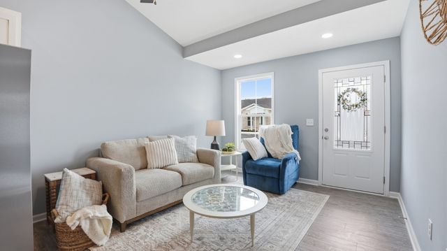 741 Kings Ln Apt B5, Tullahoma, TN 37388