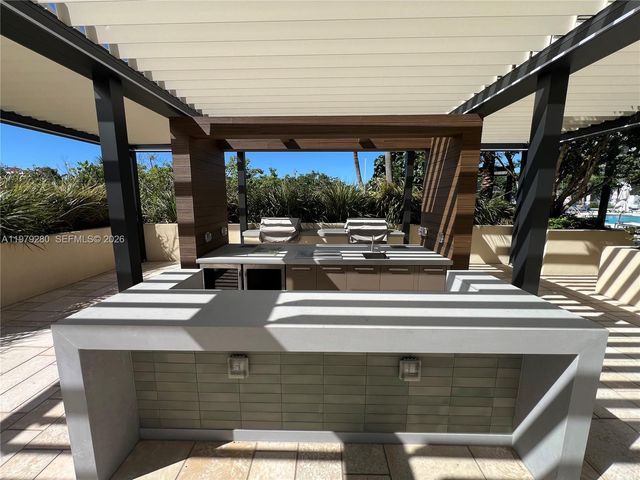 400 S Pointe Dr 1910, Miami Beach, FL 33139