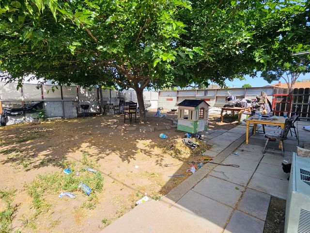 2590 Magnolia St, Ceres, CA 95307