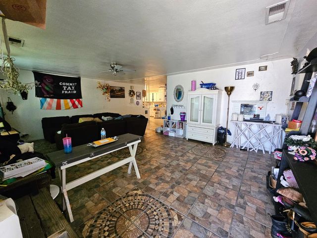 2590 Magnolia St, Ceres, CA 95307