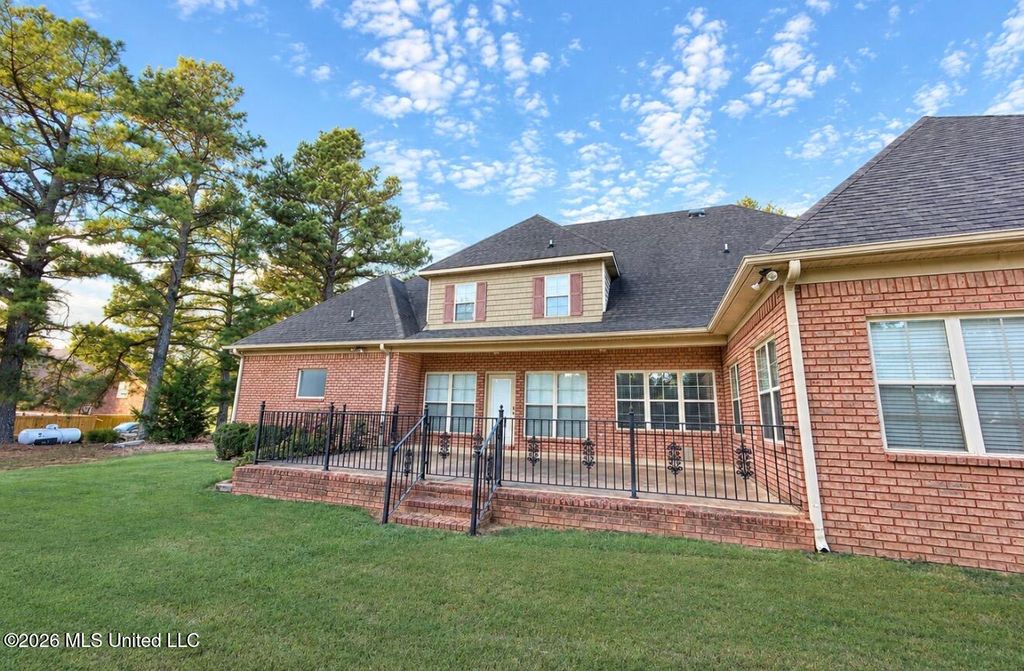 123 Tall Oaks Drive, Senatobia, MS 38668 — photo 3