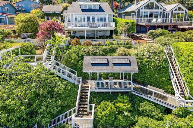 18512 Angeline Avenue NE, Suquamish, WA 98392