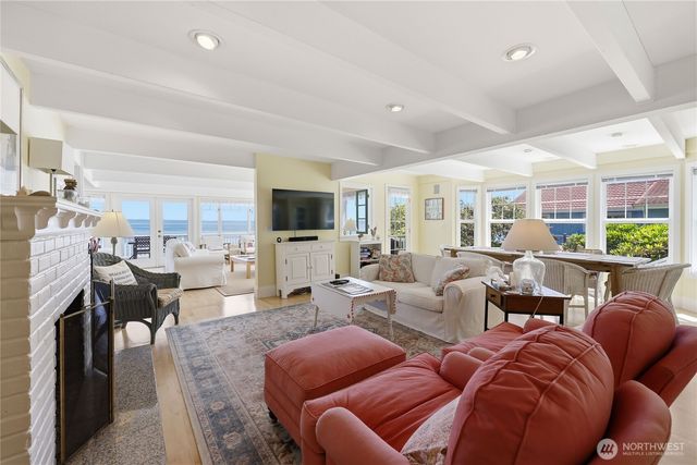 18512 Angeline Avenue NE, Suquamish, WA 98392
