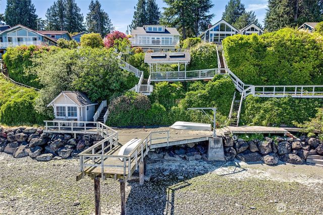 18512 Angeline Avenue NE, Suquamish, WA 98392