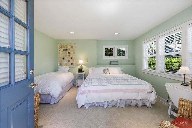 18512 Angeline Avenue NE, Suquamish, WA 98392