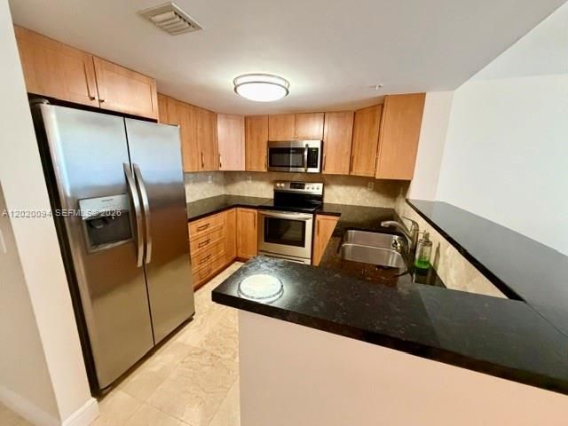 3000 Coral Way 813, Miami, FL 33145