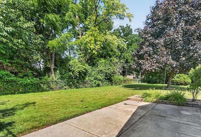 2542 Pinehurst AVENUE, Racine, WI 53403
