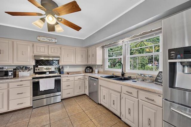 2542 Pinehurst AVENUE, Racine, WI 53403