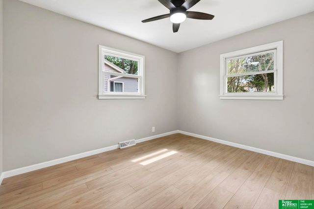 3030 S 38 Street, Omaha, NE 68105