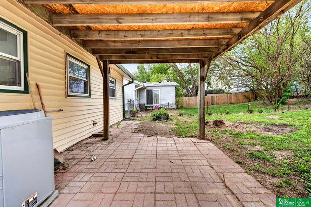 3030 S 38 Street, Omaha, NE 68105