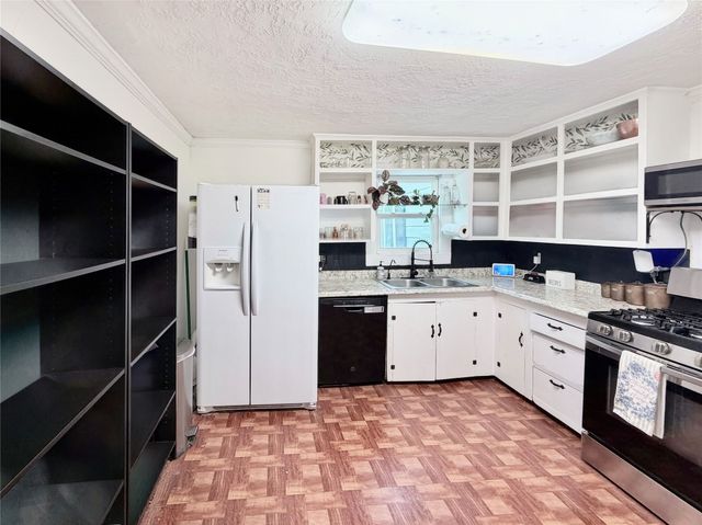 8508 Hanon Drive, White Settlement, TX 76108