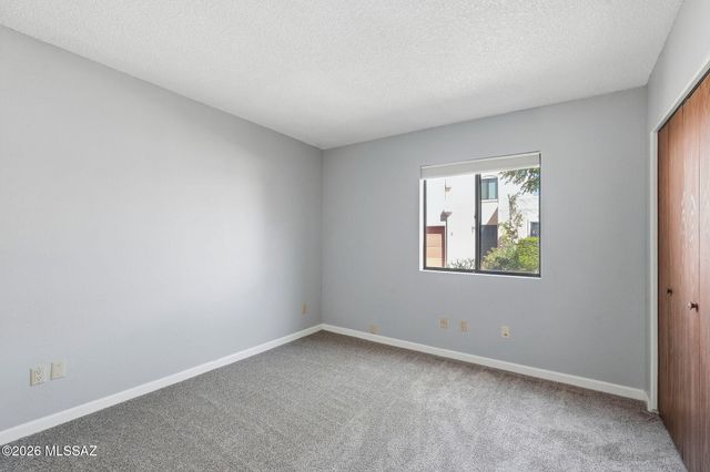 1949 N Swan Rd Unit 31, Tucson, AZ 85712