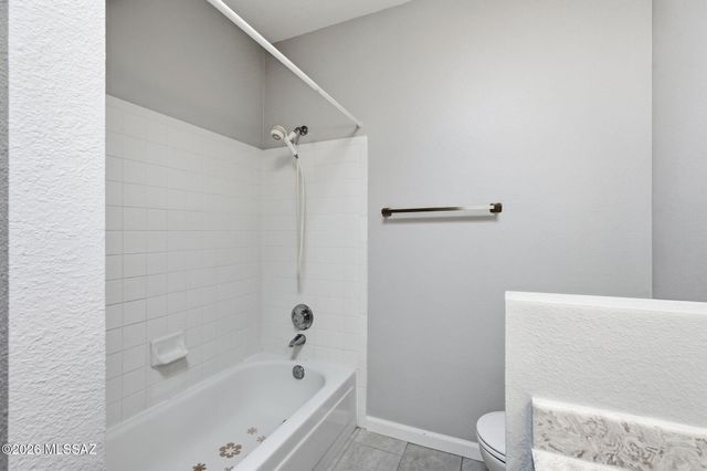 1949 N Swan Rd Unit 31, Tucson, AZ 85712